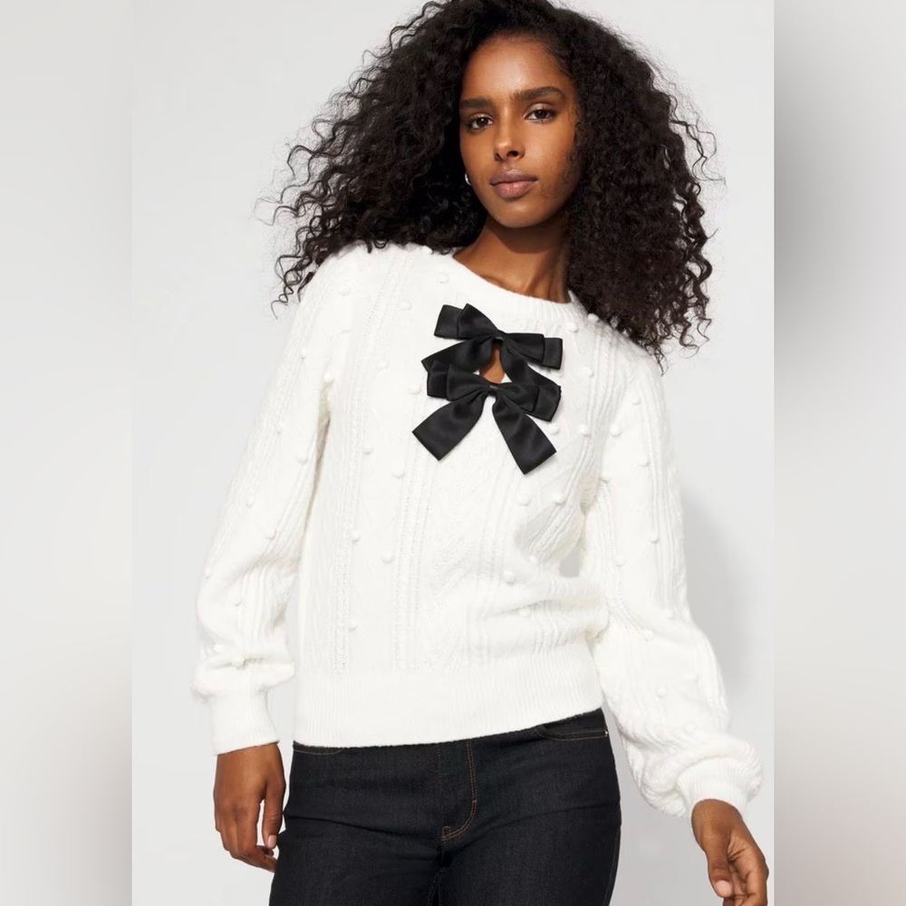 Satin Bow Cable Knit Sweater - M